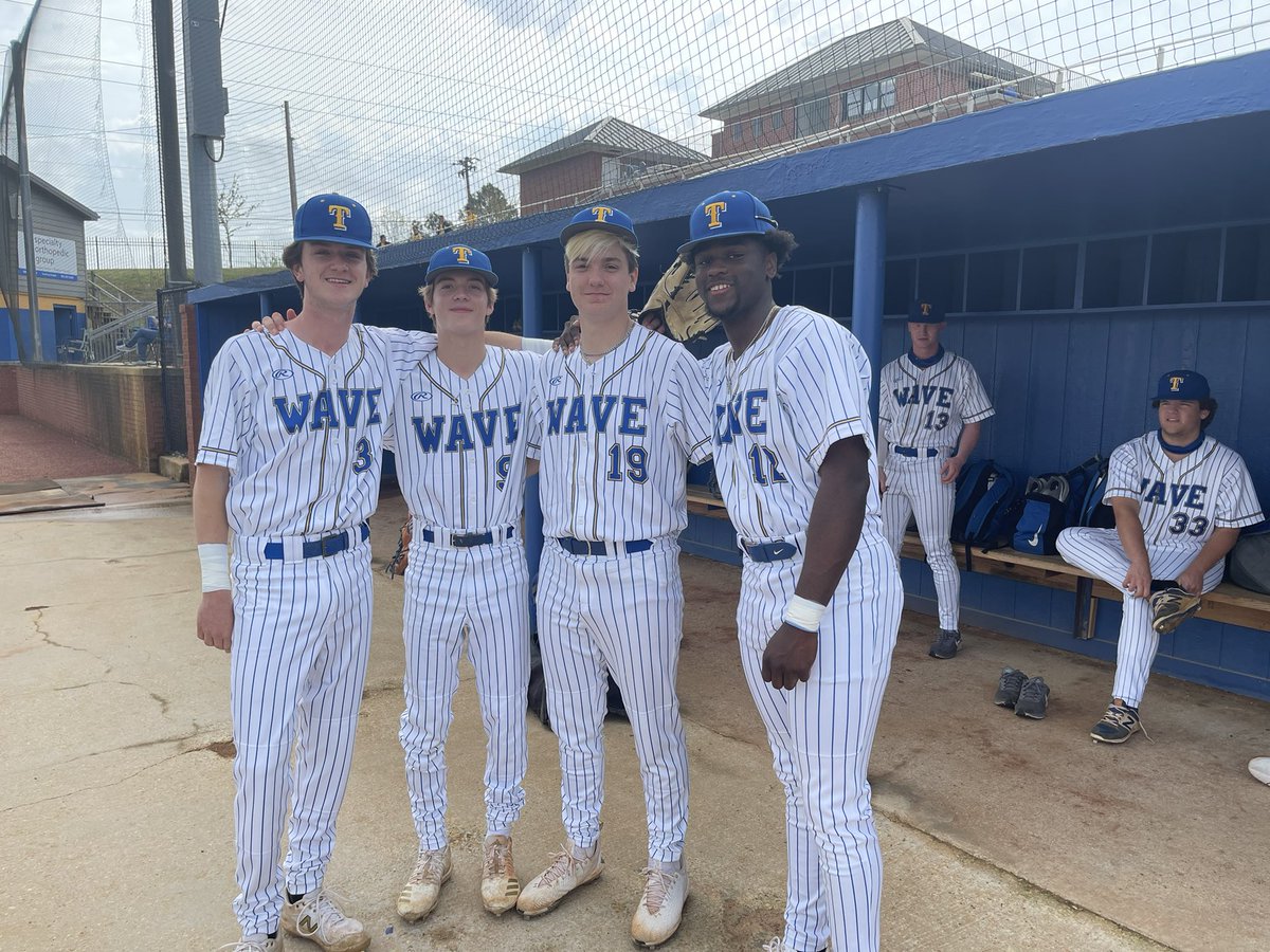 TupDiamondClub's tweet image. Jared Ware, Kyle Washington, Taylor Ballard and Johnathan Rogers showing off the new white pinstripes being debuted today 🔥 Come out to Golden Wave Field and support the team. Next action Tupelo-Ripley Varsity at 1:00