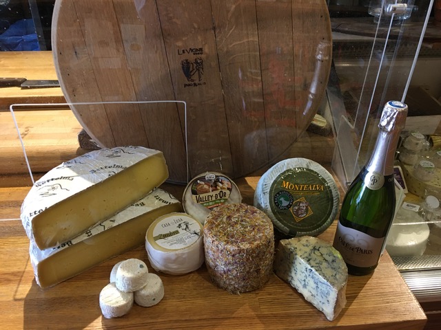 CheeseStoreBH's tweet photo. We've got a new assortment of rare and hard to find, seasonal cheeses from Italy, Spain, Portugal and England. Full description on our Instagram. #rareandhardtofind #cheeseshop #beverlyhills #bettelmatt #zimbro #payoyagoat #alpenblumen #montealva
https://t.co/rhZotjCiRx https://t.co/gYUJjNGxY4