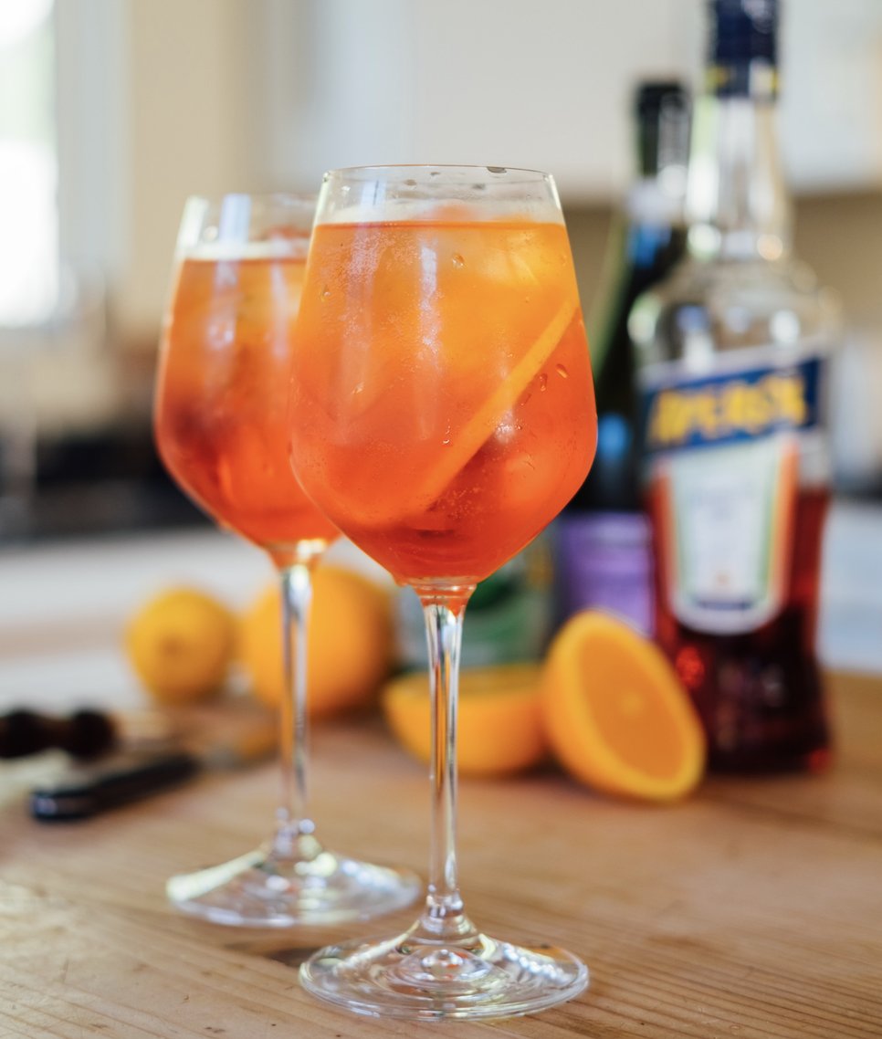 HIOxford's tweet photo. ✨ COCKTAIL OF THE WEEK ✨  

We might not be able to serve up our cocktails, but you can make this delicious classic from home! 🙌   

100ml Aperol 
150ml prosecco 
soda, to top up  

Get a taste of summer early with a Aperol spritz ☀️ https://t.co/ahfpCpmAtY