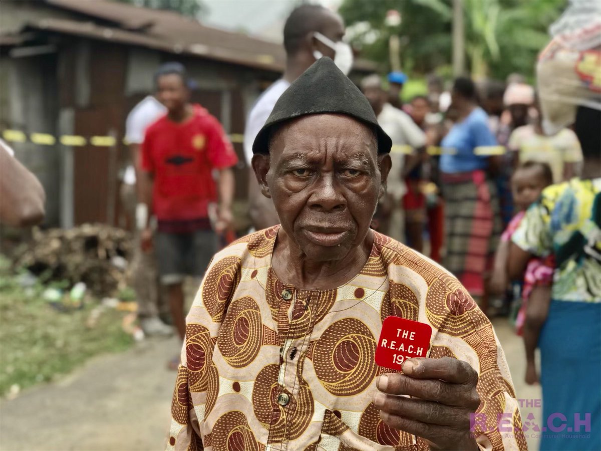TheREACHNG's tweet photo. While his #Homecoming may be to entertain fans at home, @burnaboy thought no one should be left out, as he once again provided food packs for 300+ families in Kono, Ogoniland.

#BurnaXREACH https://t.co/91K29odgKR
