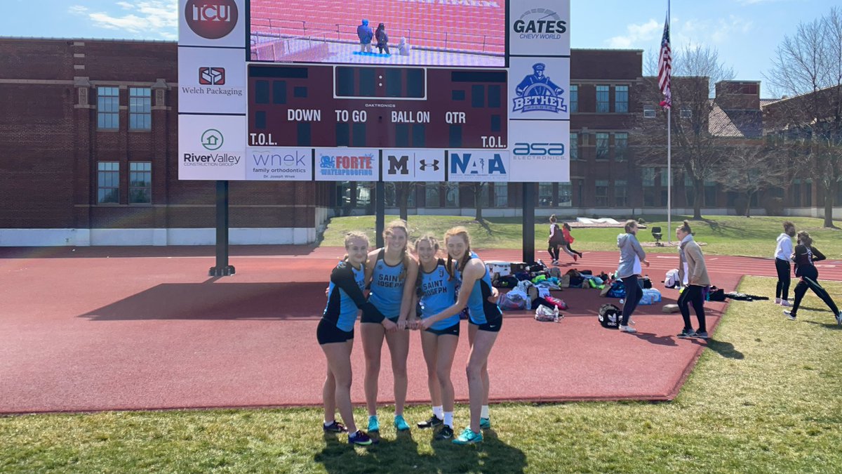 SJTrackXC's tweet photo. Girls  4 x 4 drops 6 seconds from Thursday! https://t.co/rCL0shzlVz