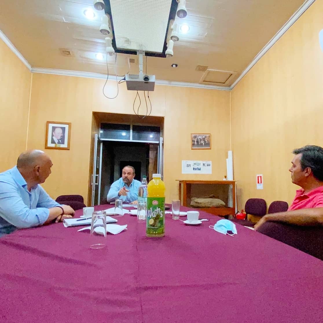Agricolacentral's tweet photo. Esta semana nos reunimos con el Sr Carlos Diez Jugovic, Presidente Junta De Vigilancia Del Río Maule, 
Construyendo canales para conducir las ideas, mejorar la asociatividad, y expresarlas transversalmente con un solo fin “Riego“ https://t.co/B1vhh042V1
