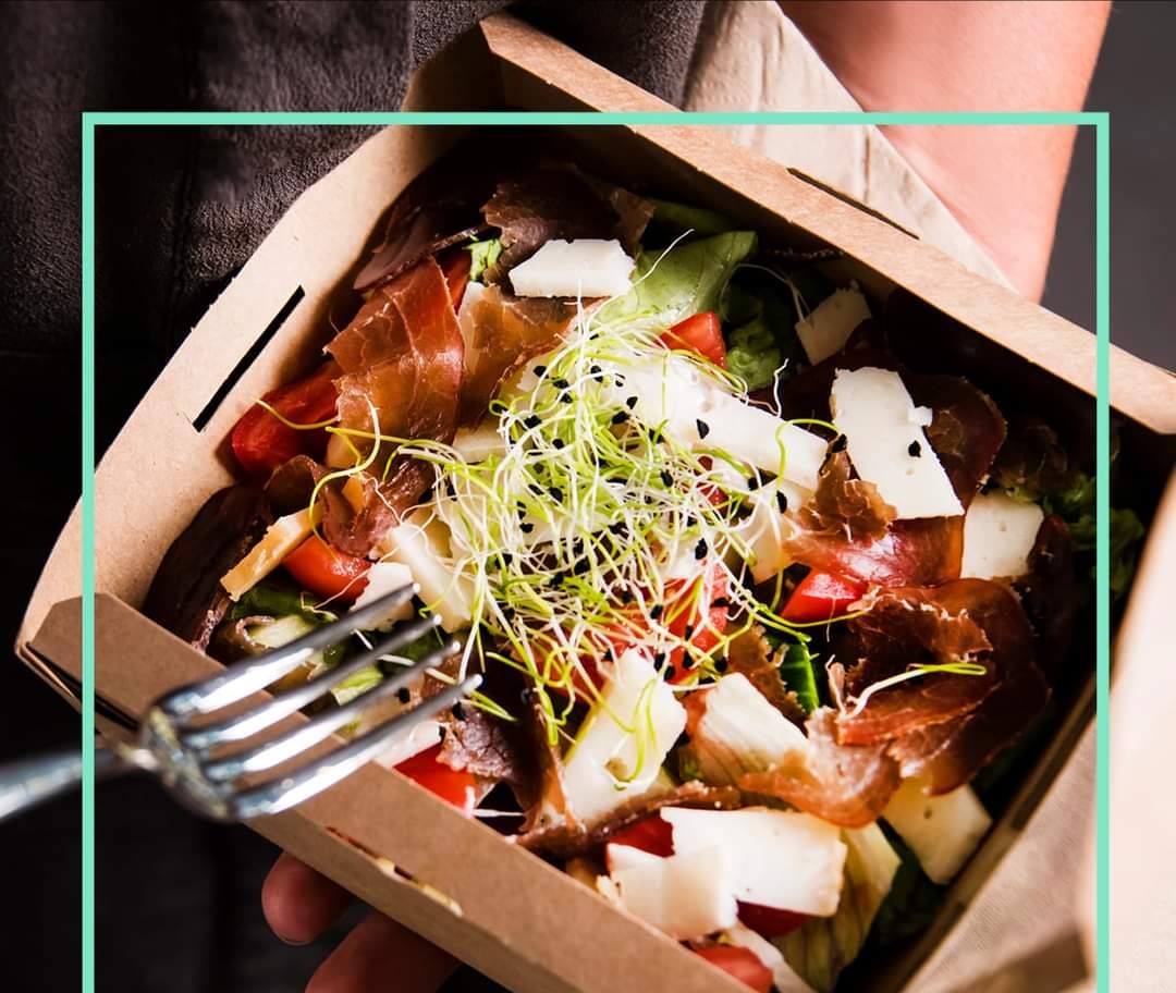 SMF_Uganda's tweet photo. Do you find it hard to stay healthy when ordering from a restaurant? Next time you order takeout, try these tips to stay on track. https://t.co/85dXrxg4Bh 
#Diabetescare #Sanctuarymedicalfoundation #Healthyliving https://t.co/2IrGA1xWXI