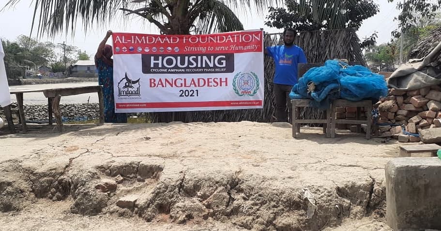 Alimdaad's tweet photo. Foundation's being dug in the new phase of housing construction for families left homeless since last year's Cyclone season in Bangladesh.

#alimdaad #bangladesh #cycloneamphanrelief #housingandshelter #constructionphase #strivingtoservehumanity https://t.co/oGW6BzgFwr