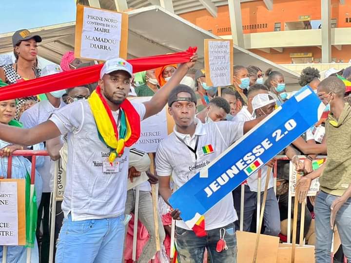 SecondePhase's tweet photo. PIKINE : POSE DE LA PREMIÈRE PIERRE DE LA MAISON DE LA JEUNESSE ET DE LA CITOYENNETÉ &amp; LANCEMENT OFFICIEL DU PROJET. #kebetu #senegal https://t.co/EAFd0KEmAI