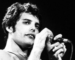 bravissimo tweet media