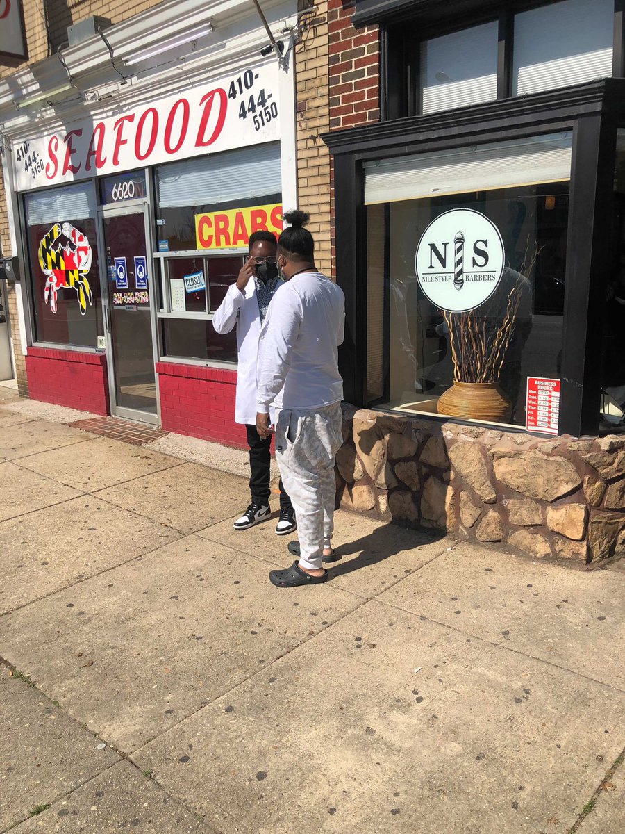 DrSteveMD's tweet photo. LET’S GO!!!

@LiveChairInc is #WalkingTheTalk in barbershops 💈 &amp; hair salons 💇🏾‍♀️ connecting the people with PCPs, insurance, and screening for high blood pressure!

Stay tuned more to come!

#MoreThanJustHair
#BeyondTheChair
#ReleaseThePressure 
#SDOH
#Covid19
#BlackHealthMatters https://t.co/WWoHIz1Hg9