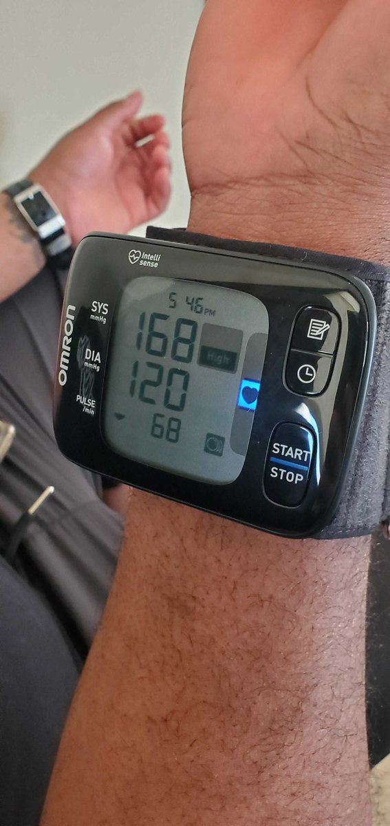 DrSteveMD's tweet photo. LET’S GO!!!

@LiveChairInc is #WalkingTheTalk in barbershops 💈 &amp; hair salons 💇🏾‍♀️ connecting the people with PCPs, insurance, and screening for high blood pressure!

Stay tuned more to come!

#MoreThanJustHair
#BeyondTheChair
#ReleaseThePressure 
#SDOH
#Covid19
#BlackHealthMatters https://t.co/WWoHIz1Hg9