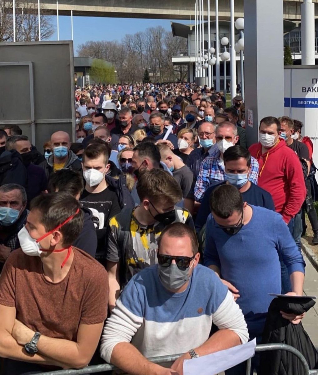 Zatvorili smo kafiće, restorane...doveli te ljude na rub egzistencije i onda dozvolili danas ovo. 👇
Pa mi smo stvarno specijalci.