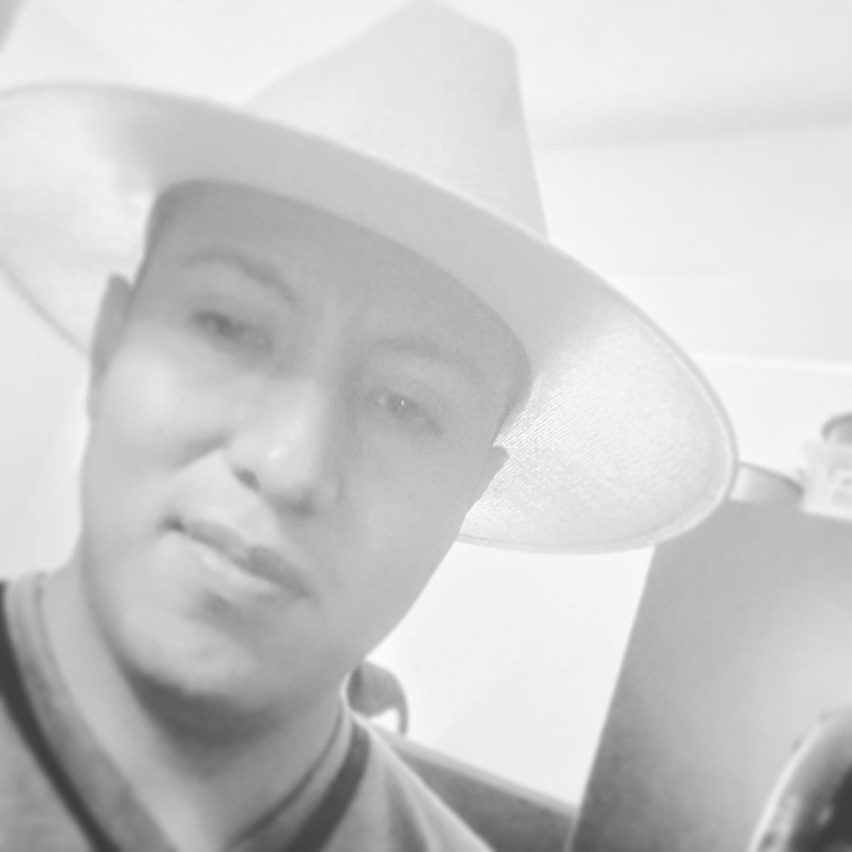 swars25's tweet photo. #NuevaFotoDePerfil https://t.co/MtREuotNwh