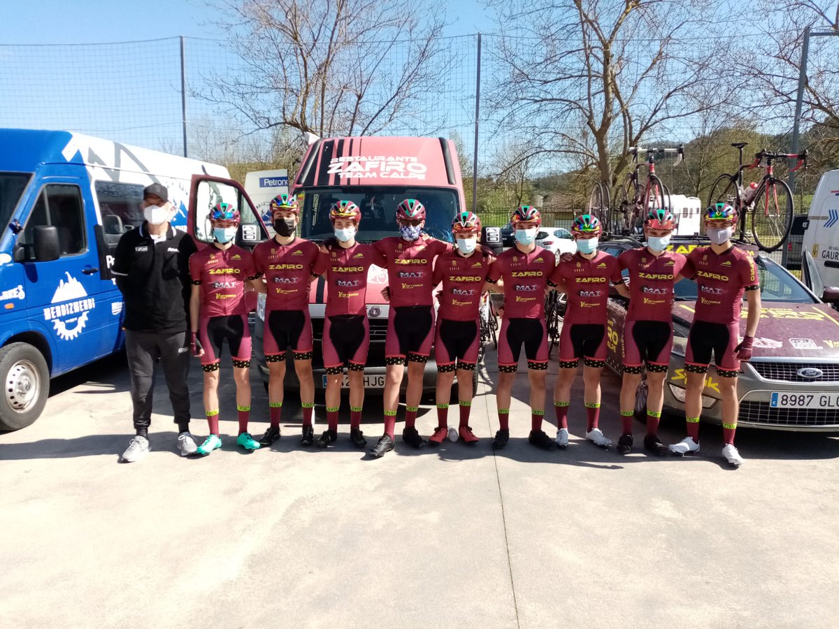 PalomarJulian's tweet photo. Triunfo de Miguel Domínguez en la cuarta etapa de la @AiarakoBira #aiarakobira y buen papel del @ZafiroTeam @calp_ayto @promesal_ @Valverde_Team  https://t.co/HWyqegd7Mh https://t.co/BU8az6NLRh