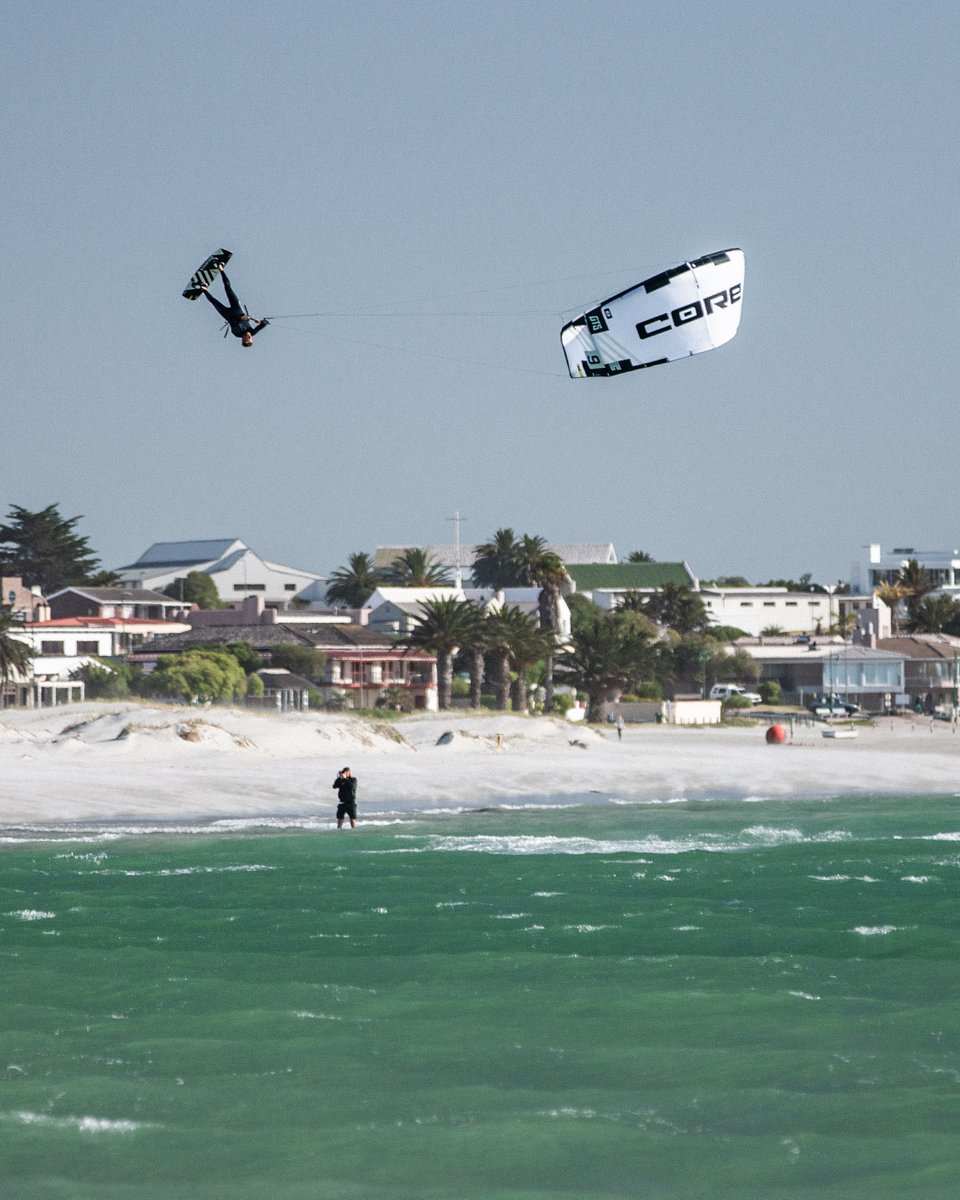wcoast's tweet photo. RT @corekites: The power of the #GTS6 at its best! ⚡#GOKITING
Steven Akkersdijk | @thomasburblies
#corekites #tb #gts6 #feeltherush #megaloop #kitemachine #loop #kitesurfing #kiteboarding #letsshred #langebaan #summervibes #rideon https://t.co/u4UjoFOV8a