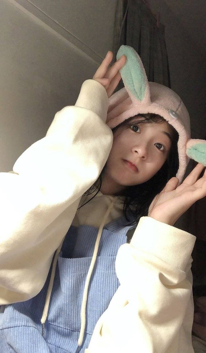 JungeumH's tweet photo. 回暖 https://t.co/4LX7mnqM7v