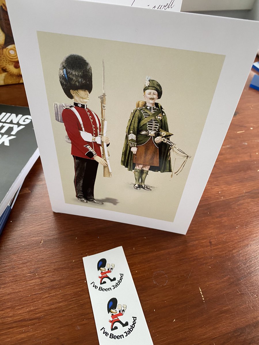 BillC373's tweet photo. Ah the fellowship @BritishArmy Thankee to Robbie Wilmont MBE of #TheMicks
Iโve been Jabbed ๐ฅ Proud as Punch!
#CovidVaccine https://t.co/C6G2O6SKhs