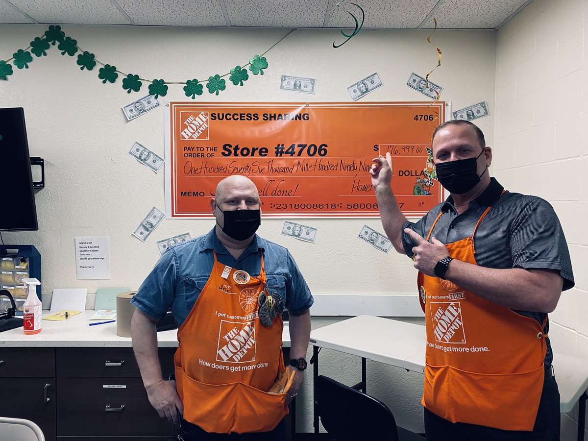 Fun and exciting Success Sharing weekend at Bitterlake!! Our associates are pumped up and ready to drive GET!!💰 💴 💰