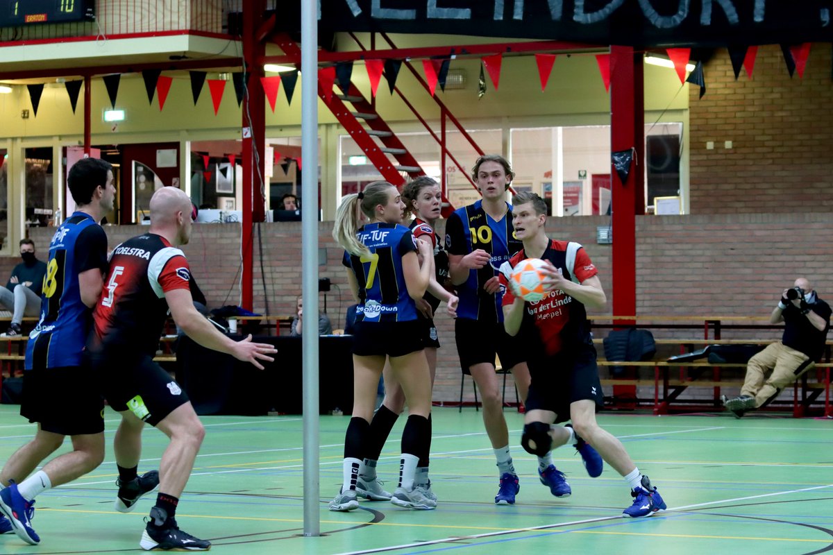 herryhcns's tweet photo. Fotoreportage @DOS46 1 tegen @KZ_Thermo4U 1 staat online. Kijk op: https://t.co/N1A6tiCr4f https://t.co/nPg5CyCttK