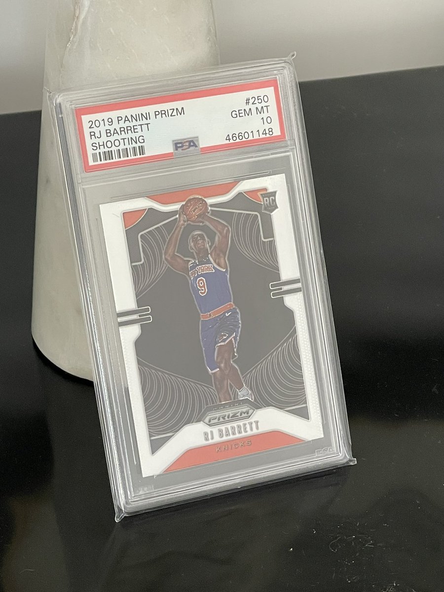 🗣 PSA 10 RJ Barrett Giveaway 🗣

RT this by the start of the UFC 260 main event tonight &amp; I’ll pick one of you at random to get my RJ Barrett PSA 10 RC slab 💎💎💎

<a href="/DraftKings/">DraftKings</a> <a href="/DKSportsbook/">DraftKings Sportsbook</a> <a href="/ufc/">UFC</a> #UFC260