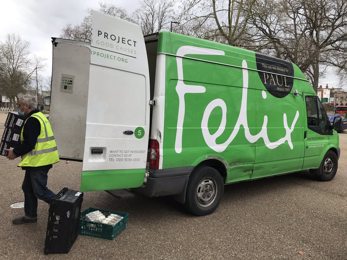 CommFoodHub's tweet image. Got a lovely big delivery this afternoon from @felixprojectuk! 🥬🥕🥦💛