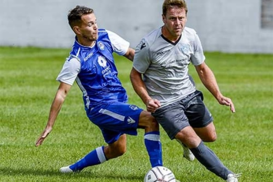 StAustellVoice's tweet photo. Read what @StBlazeyAFC's newest signing Neil Slateford had to say on:

🔴 Leaving Saltash
🤝 Linking up with boss Phil Lafferty
🏆 League ambitions

➡️ https://t.co/vzLNaYEkeQ
 
✍️ @gdavies_indy https://t.co/NlIo7UXNzl