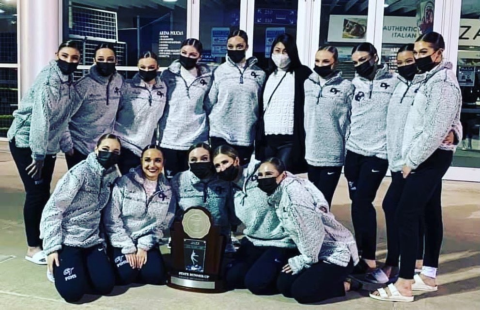 cthspoms1's tweet photo. 2020-2021 State Jazz Runner-Ups! As all of the spirit teams had to do this year, we had to persevere through the obstacles and challenges navigating through a global pandemic. So grateful for the opportunity to perform. Thank you @chsaa @JennRUhlig and @RhondaCHSAA #forward https://t.co/RNnvfAI0DE