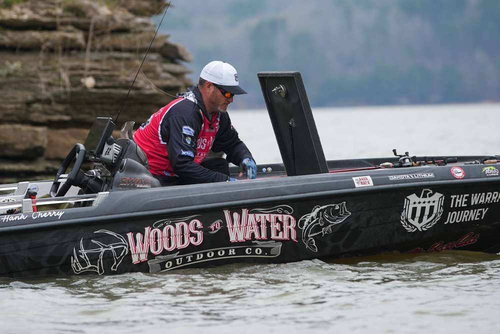 Who’s fishing this weekend? Where are you headed? #dontblend #letsgo #bassmaster <a href="/BerkleyFishing/">BerkleyFishing</a> <a href="/Abu_Garcia/">Abu Garcia</a> <a href="/garminfishhunt/">Garmin Fish & Hunt</a> <a href="/AftcoFishing/">AFTCO</a> <a href="/bassmaster/">BASSMASTER</a>

📸: <a href="/KyleJessie8/">Kyle Jessie</a>