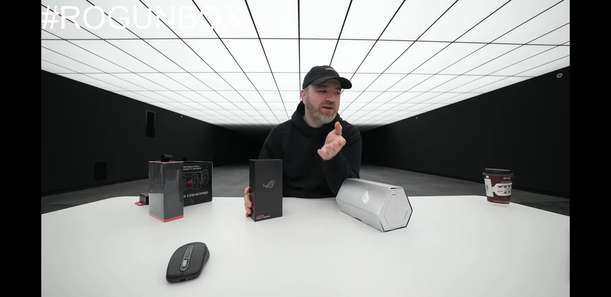 DarkKnight8989's tweet image. #ROGUNBOX
Win luck