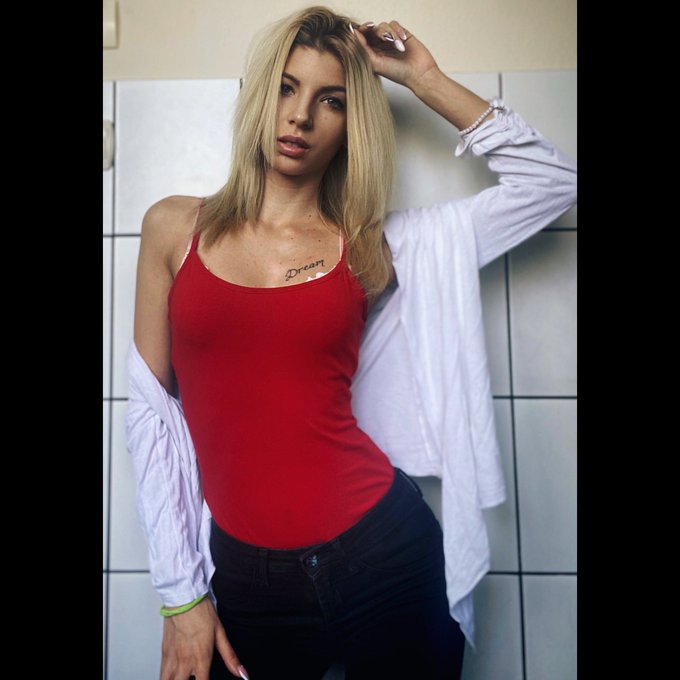 https://t.co/quoE99CCVX<a href="/tag/hungariangirl"class="tags"><span>#hungariangirl</span></a>