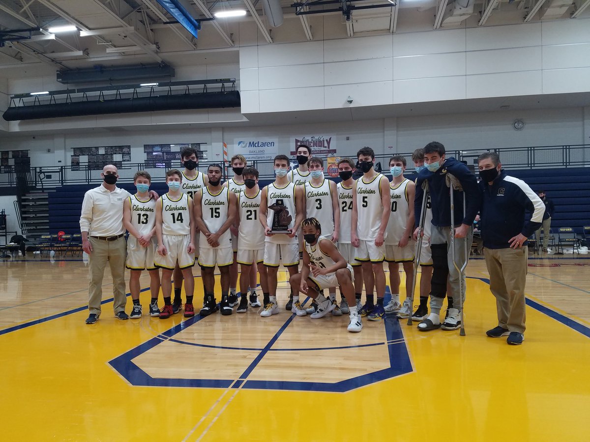 Boys turn! Your boys basketball district champs with 67-31 win over Rochester Adams! <a href="/ClarkstonBball/">Clarkston Basketball</a> 💙🐺💙