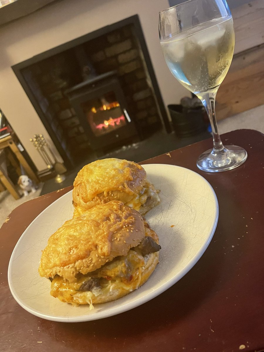 JessicaChard94's tweet photo. Made @MrBarryLewis Gooey Quadruple cheese steak sliders for our Saturday night cheat night! Thumbs up all around tonight 🤤🤤 https://t.co/0AA6EtcFbp