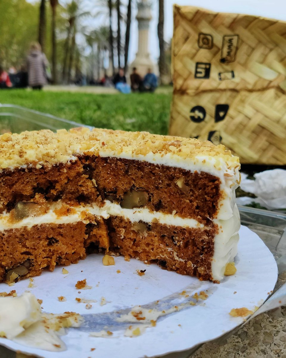 Carrot cake casero para <a href="/alba_bona/">bona</a> de regalo de cumple adelantado 💜💙