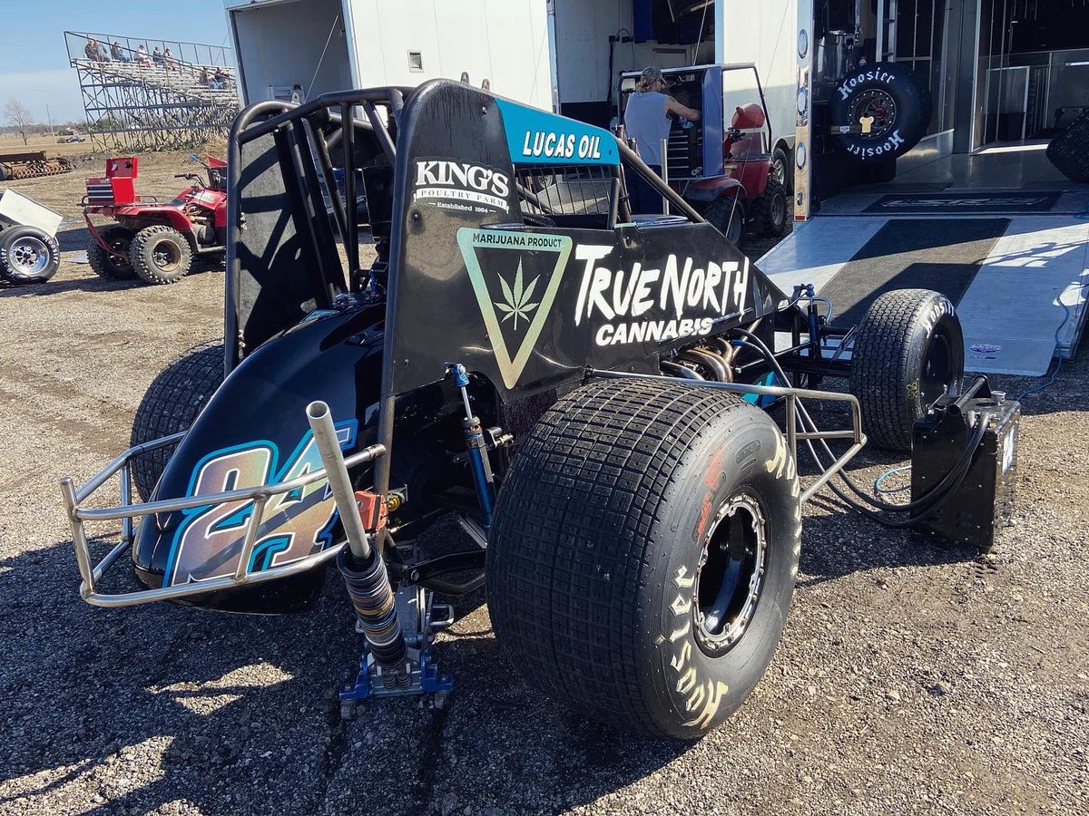 LSR_Racing's tweet photo. Rolling out for hot laps @OfficialWRP soon. Catch all the action live on @WatchTheCushion! @TrueNorthMM @Lucas_Oil #LSLucas #ItWorks https://t.co/4Z3rdGrkDC