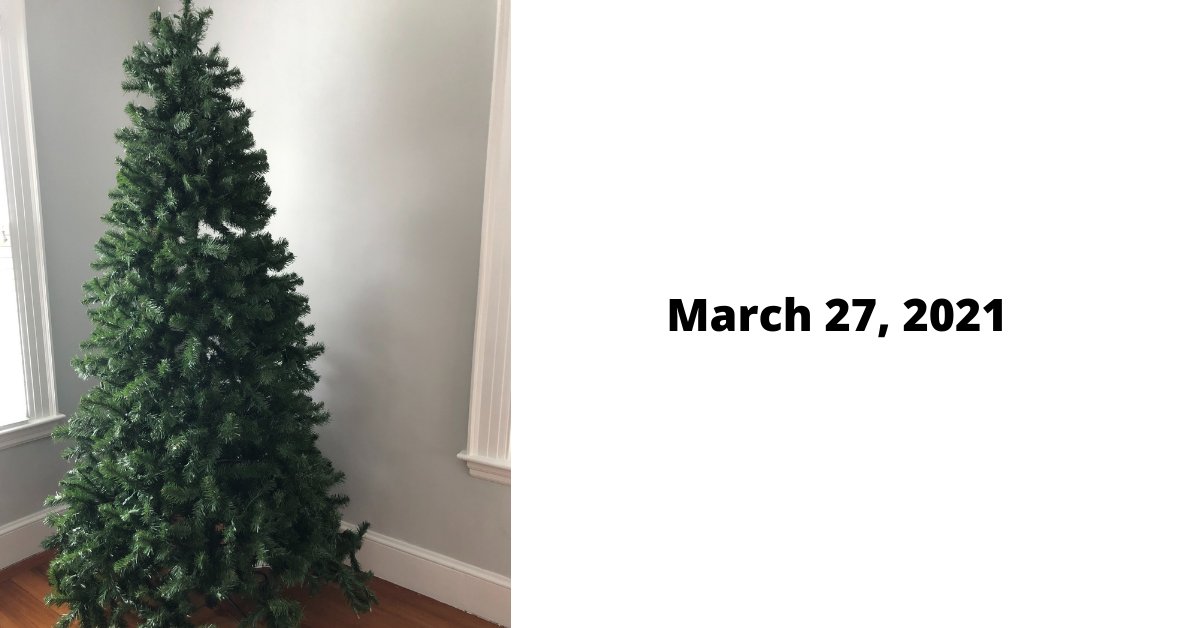 BettySLai's tweet image. Wondering how academic parents are doing it all in a pandemic?

We're not. Photo evidence as proof. 
#MomLife