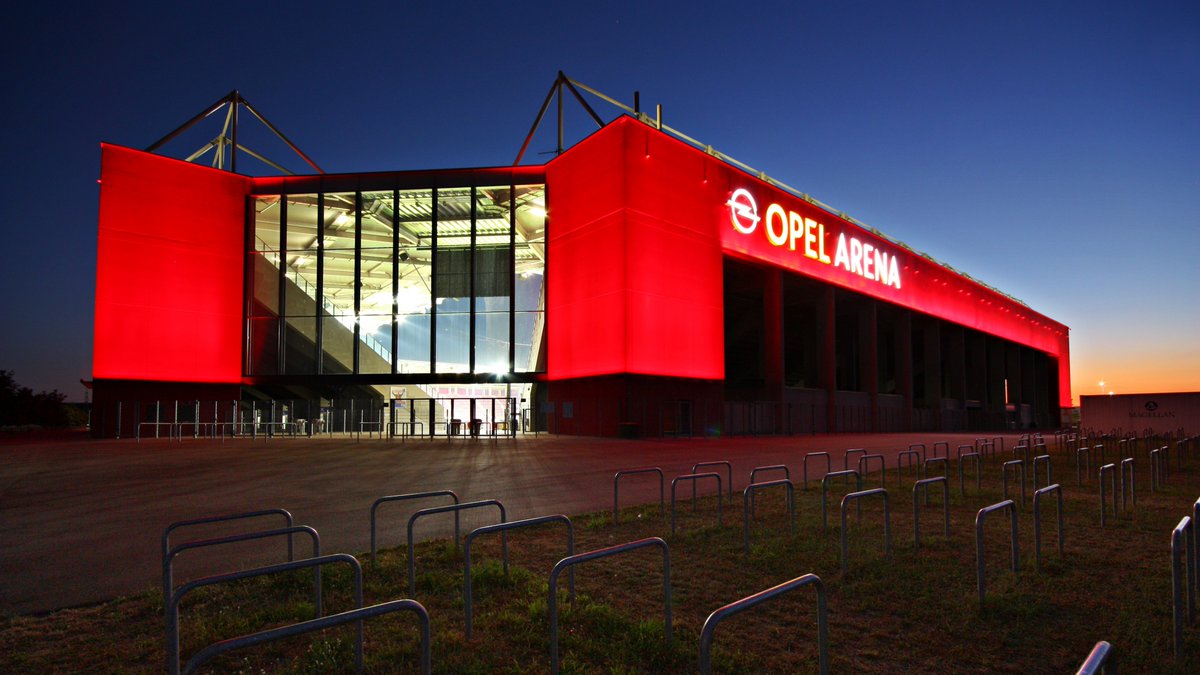#EarthHour2021: Heute um 20.30 Uhr geht auch an der OPEL ARENA für eine Stunde das Licht aus. Gemeinsam setzen wir ein Zeichen für den Klimaschutz! 🙌 #lichtaus #EarthHour #mainz05