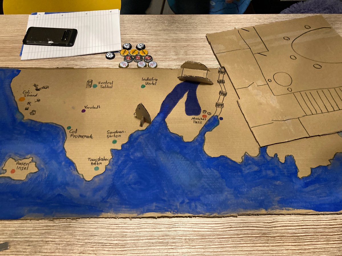 lopaker's tweet photo. Mal wieder eine Runde Pen&amp;Paper. Bin schon auf die Story gespannt 👌 https://t.co/EaT7LlvHq2
