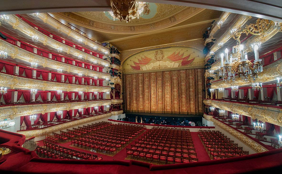 RussianEmbassy's tweet photo. Happy #WorldTheatreDay! #DYK First public #theatre in @Russia was opened in 1702, although roots of Russian theatre play can be traced way back to XI century. According to a recent study by #GITIS, there are 1762 theatres in #Russia – definitely a must see when you #visitRussia. https://t.co/VNphOtzfaY