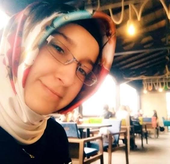 nurcansandalci's tweet photo. #NeclaDemirbaş 31 yaşında pırıl pırıl bir genç kadın!.Uzaklaştırma kararı aldırdığı, eski sevgilisi tarafından Aydın'da vurularak öldürüldü!.
#neclademirbaş
#istanbulsözleşmesiyaşatır
#bubirkadıncinayetidir
#devletsesver https://t.co/pMezKDv2ok