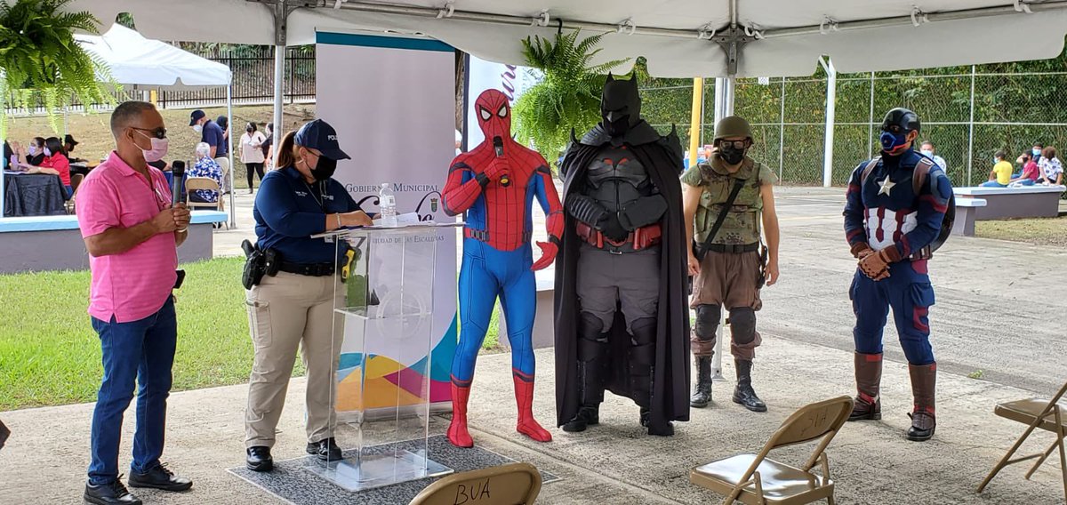 RosachelyRivera's tweet photo. Durante el día de ayer, el Gobierno Municipal colaboró con la Policía Estatal en la Feria de Seguridad y Salud a beneficio de los residentes de Buena Vista Apartment. https://t.co/J9t9LIcZD1