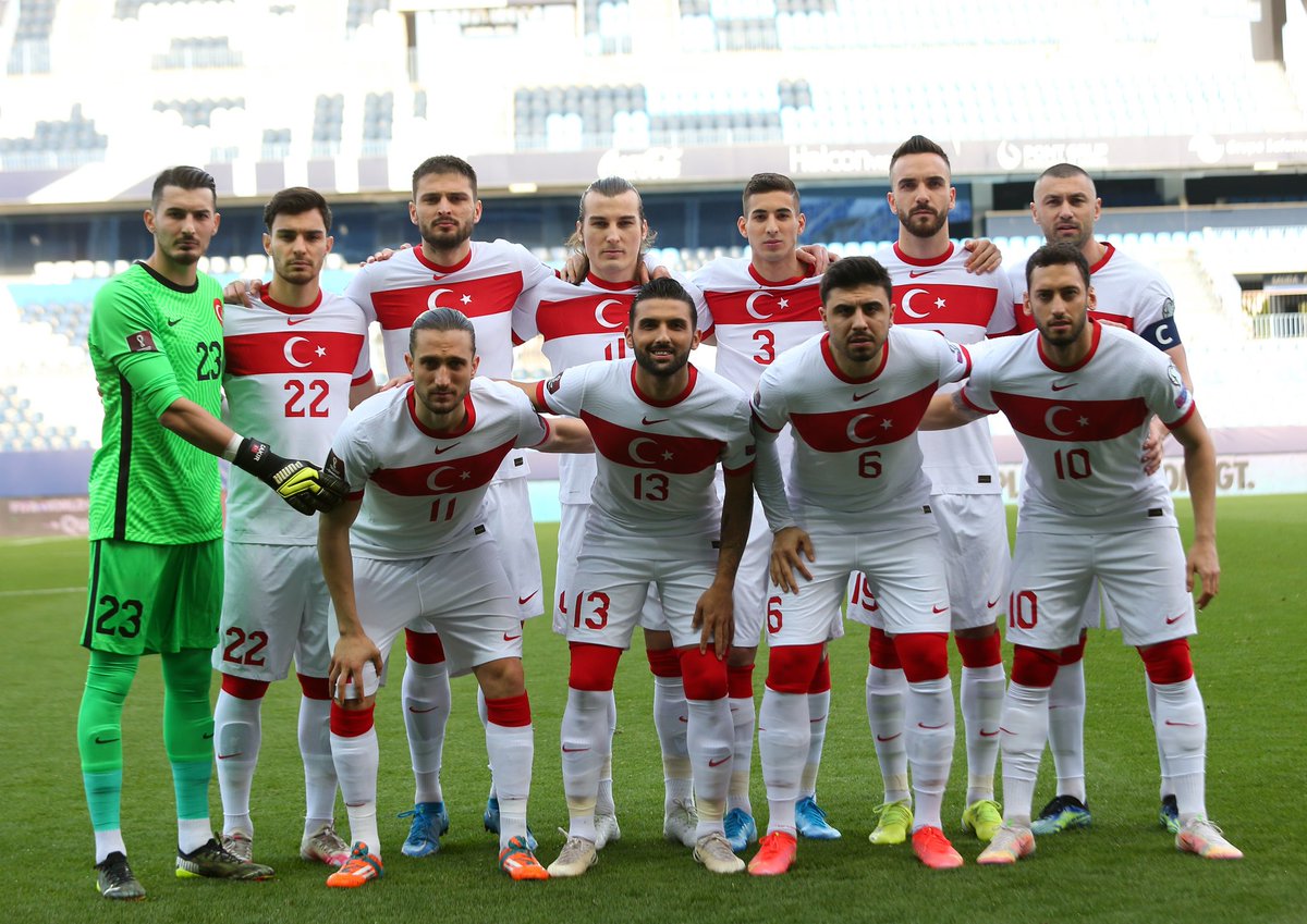 Sivasspor's tweet photo. Muhteşem Bir Zafer Daha 🇹🇷🧿

A Milli takımımız, 2022 FIFA Dünya Kupası Avrupa Elemeleri G Grubu'ndaki ikinci maçında Norveç'i 3️⃣-0️⃣ mağlup etti ve grupta 2'de 2 yaparak liderliğe yükseldi. 

Tebrikler #BizimCocuklar 🥳 https://t.co/Jkb2TfRNWf