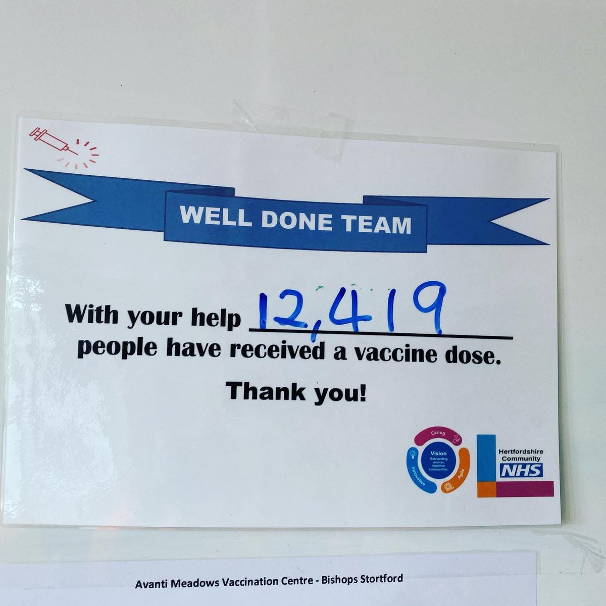 BSSBMHScouts's tweet image. Proud that Scout volunteers from across the District and @HertsScouts are volunteering at our local #vaccinationcentre and are helping to rebuild our normal way of life #ScoutsHelpOthers #AMillionHands