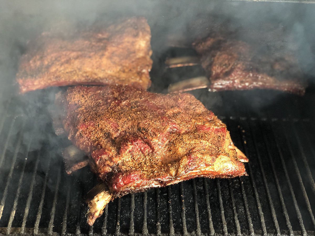 threedogbbq's tweet photo. Dino bones. 

@MeatChurch Holy Cow on @TraegerGrills https://t.co/n0jrYrN9JO