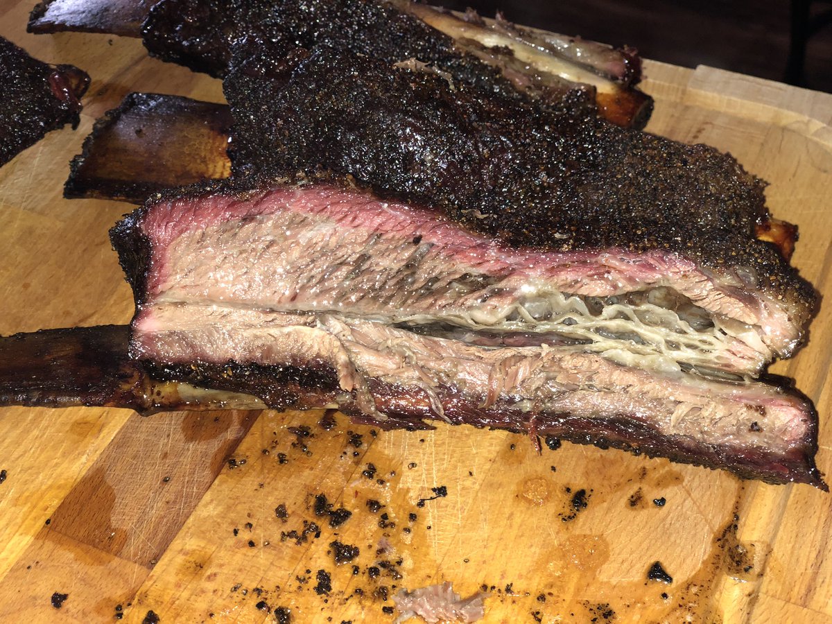 threedogbbq's tweet photo. Dino bones. 

@MeatChurch Holy Cow on @TraegerGrills https://t.co/n0jrYrN9JO