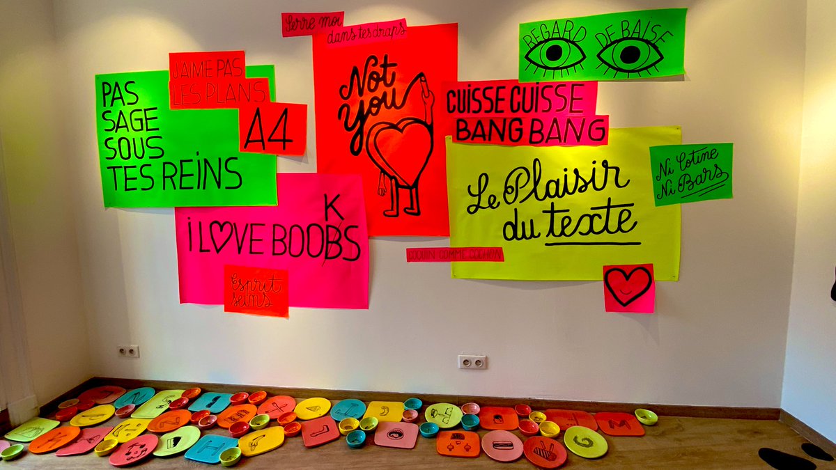 gallisse's tweet photo. Solo Show 🖼
« Le Noir c’est cool » 
🖤⚫️🏴🕷🕶♟◼️🐈‍⬛♣️
de @BureaudeTABAS 
📍à la galerie #Inver à #Strasbourg !

Au programme, du noir, et de la couleur aussi, des sérigraphies à gogo, des céramiques et installations ! 

👉 https://t.co/sXI8zF8vQH https://t.co/0ZAXc6czGT