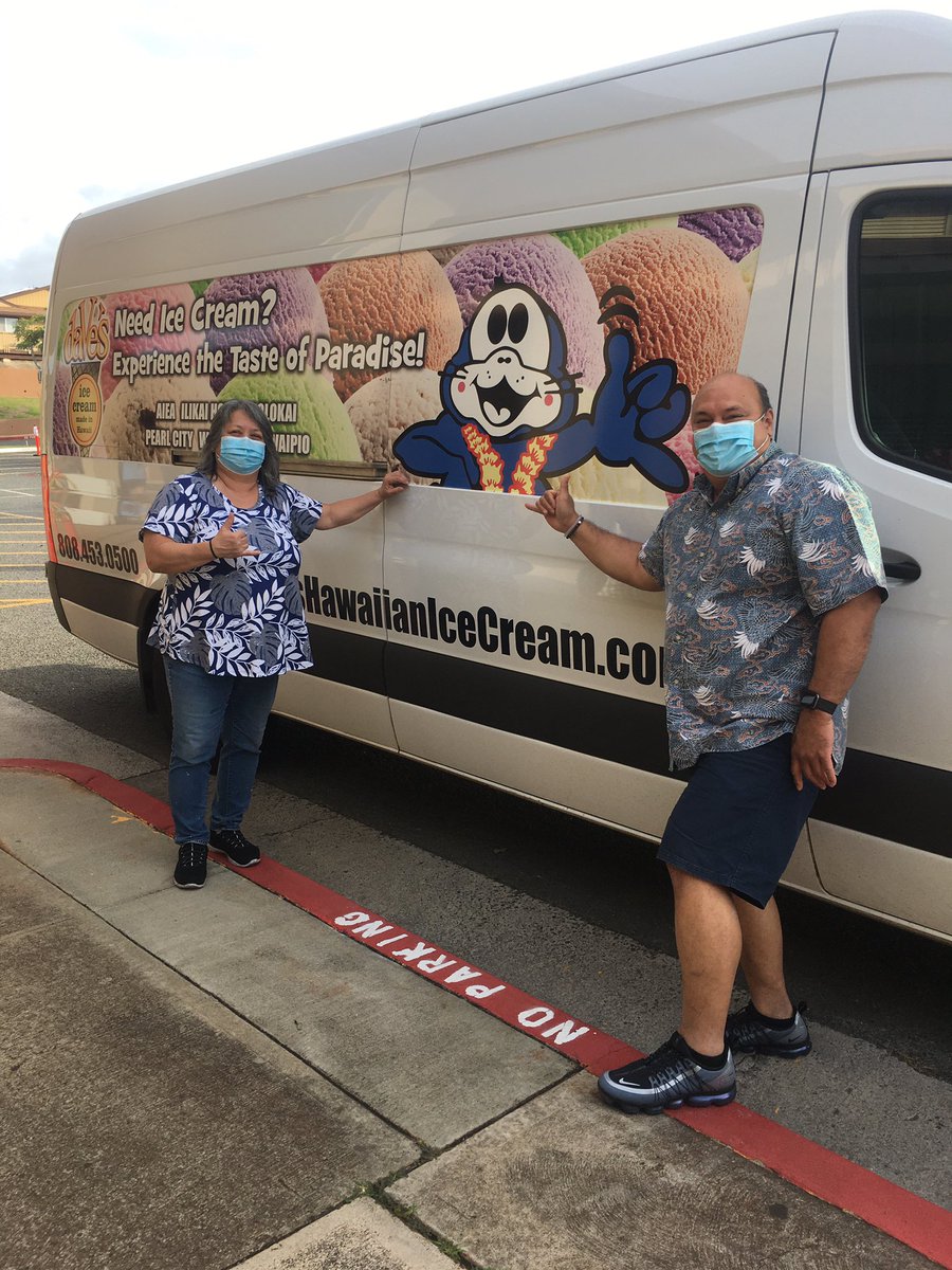 DeniseCanon4's tweet photo. Kalei’opu’u Ice Cream Fundraiser pick up going down! Who screams for ice cream? 😁#warriorworthy #everyhandeveryvoiceeveryheart #goticecream #ptosupport https://t.co/Ih1EK93A45