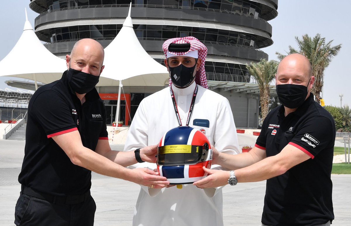 LechnerRacing's tweet photo. Shaikh Salman Bin Isa Al Khalifa, Walter Lechner Jr. (left), and Robert Lechner (right) holding the Walter Lechner Memorial Race helmet trophy!
#MemorialRaceWalterLechner #BahrainInternationalCircuit
#BahrainGP #F1 #SupportRace #PorscheSprintChallenge #MiddleEast #PSCME https://t.co/2KetHdrbtC
