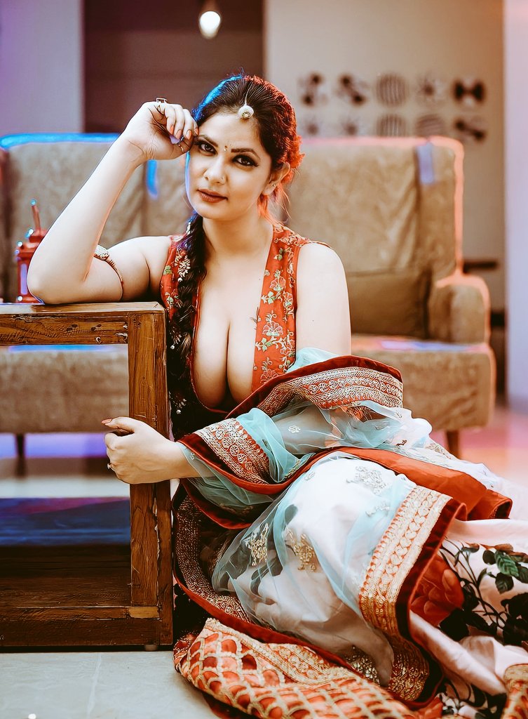 ExgiDlRVIAExGDs?format=jpg&name=medium