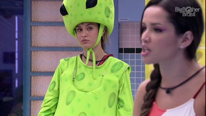 VinesdaGiovanna's tweet photo. "Deus me proteja de mim
E da maldade de gente boa
Da bondade da pessoa ruim
Deus me governe e guarde
Me ilumine e zele assim" 

#BBB21 | Gilberto e Sarah | Sararaca https://t.co/aZx0xOyXVx