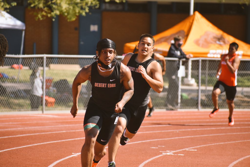 Anabel51413064's tweet photo. Another 1st place for this 4x100 group.  Good job gentlemen. @mikey_jr_ortiz @CaliBloodLine81 @SpiceBoy408 @Cliffonte02 https://t.co/8GPP2gdXmJ