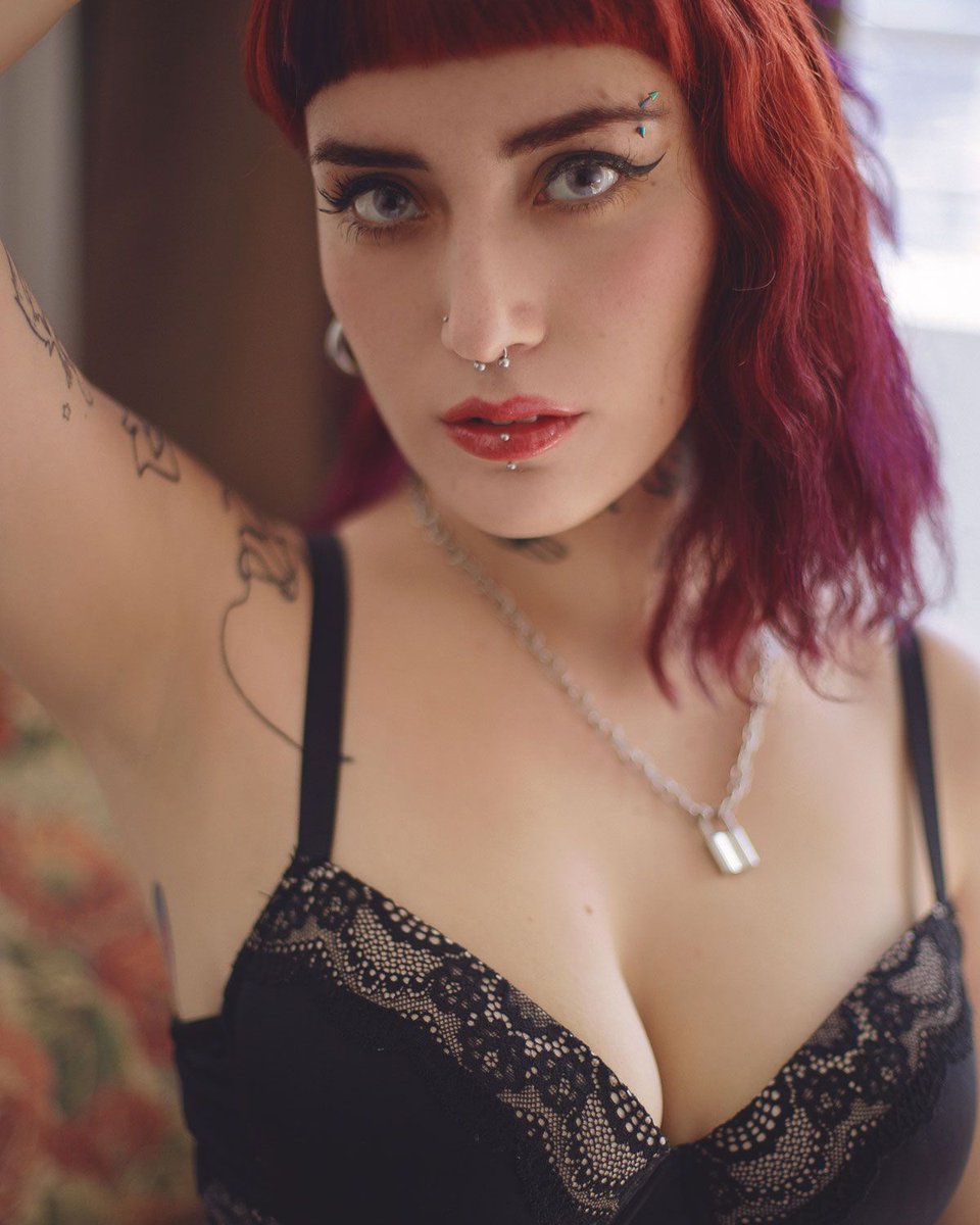 SuicideGirls's tweet photo. Our #SGmodels are based all over the world! #Gorgeous #hopefulsuicidegirls @GomorySGHP is from #Chile ๐จ๐ฑ See her #MemberReview photoset "(Re)nacer" and #HelpHerTurnPink โจ - https://t.co/GIWX0fOSGJ https://t.co/QOQYqNHr27