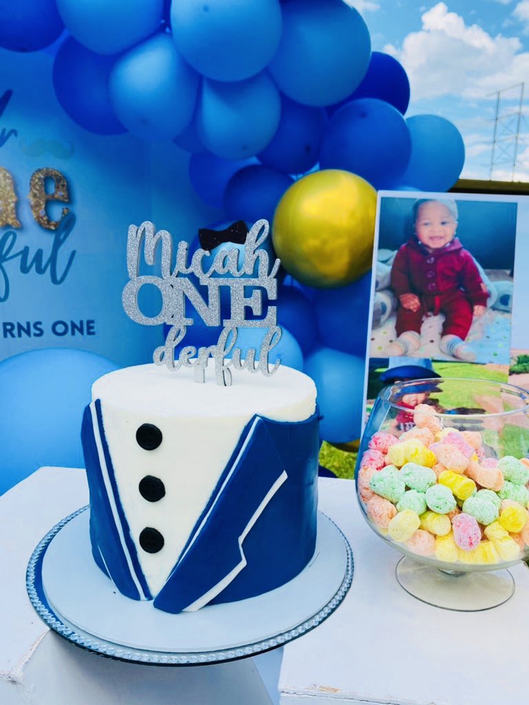 NdawonyeEvents's tweet photo. What a Onederful day ๐
#MrOnederful #BirthdayShoot #CakeSmash #Benoni #Gauteng #Balloons #GirlTalkZA #mommytalkza #ThemedShoot #onderfulDay
#FirstBirthdayShoot #NdawonyeDay
WhatsApp us on +27 60 693 4760 to book your birthday Shoot https://t.co/IF6C0nyUTp