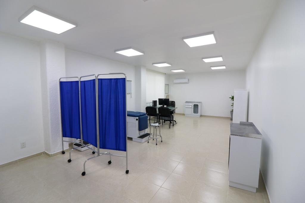 La #JefaDeGobierno acompañó este mediodía al alcalde de <a href="/IztacalcoAl/">Alcaldía Iztacalco</a> en la inauguración de la 🏥👩 Clínica de la Mujer, que ofrecerá todos los servicios para la atención de las habitantes de esta demarcación. 👍

#CiudadDeDerechos